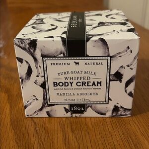 NIB 16 oz Beekman 1802 Vanilla Absolute Pure Goat Milk Whipped Body Cream